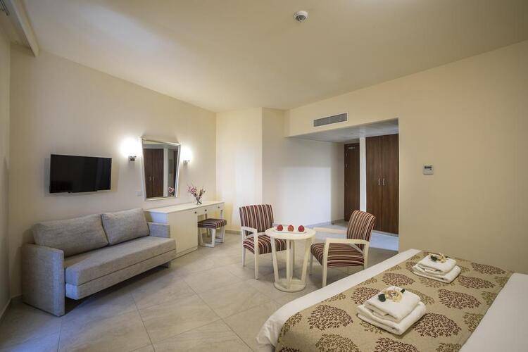 Aquamare Beach Hotel & Spa