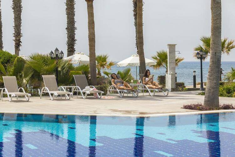 Aquamare Beach Hotel & Spa