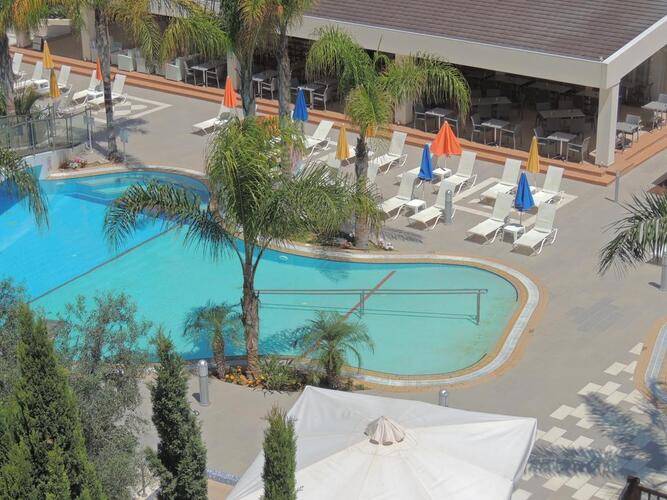 Anesis Hotel