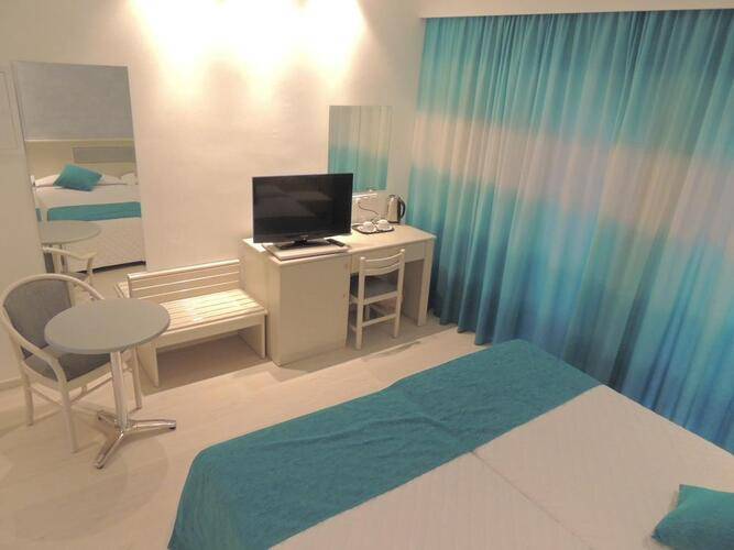 Anesis Hotel