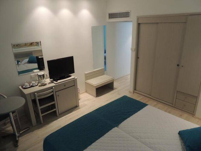 Anesis Hotel