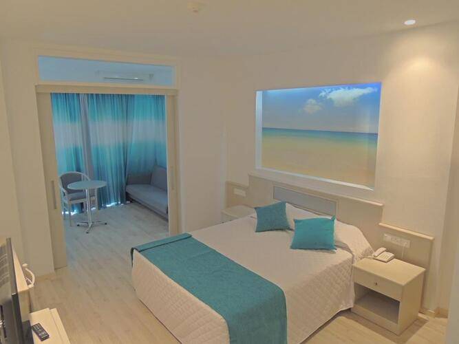 Anesis Hotel