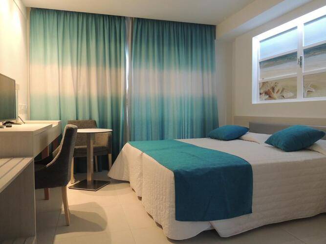 Anesis Hotel