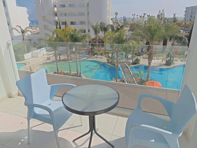 Anesis Hotel