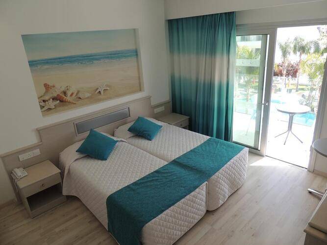 Anesis Hotel