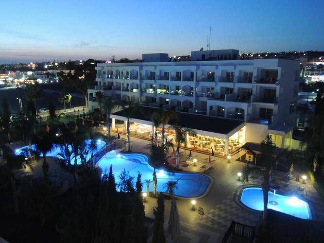 Anesis Hotel