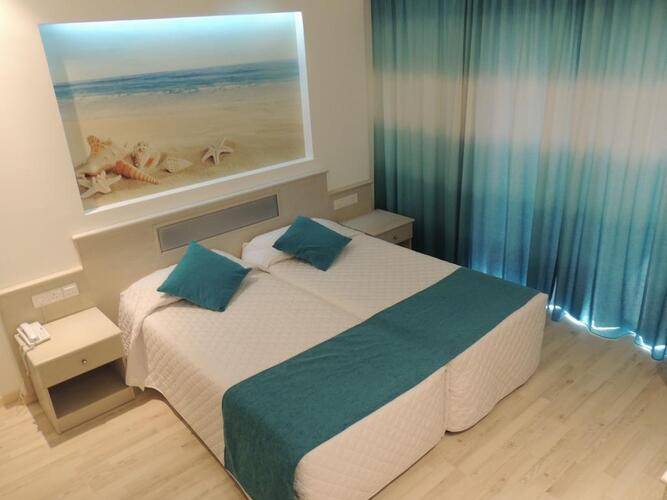 Anesis Hotel