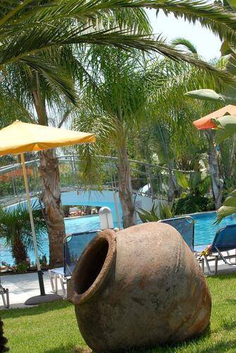 Anesis Hotel