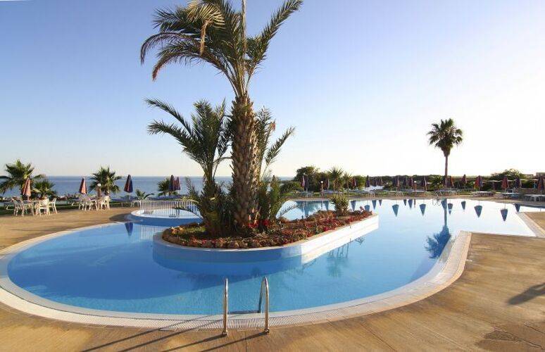 Corallia Beach Hotels Apts
