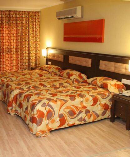Livadhiotis City Hotel