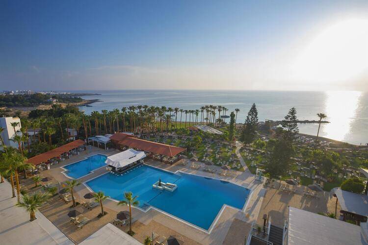 Cavo Maris Beach Hotel