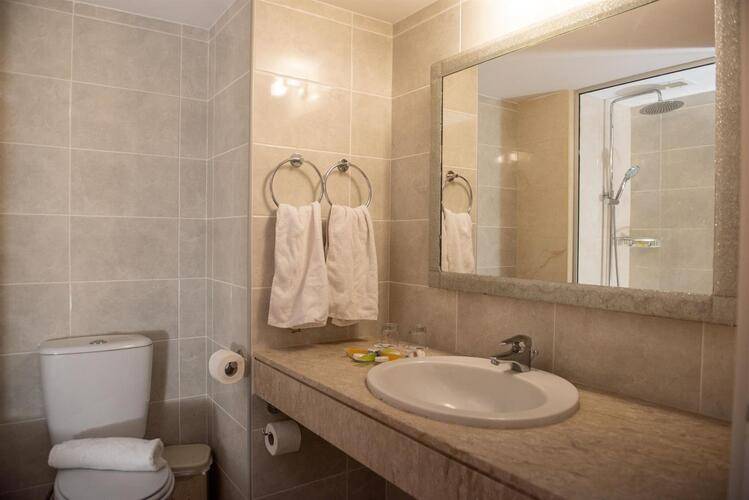 Avlida Hotel