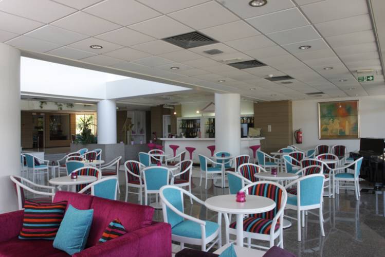 Crystal Springs Beach Hotel