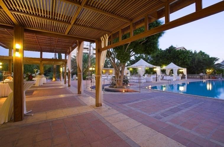 Ajax Hotel