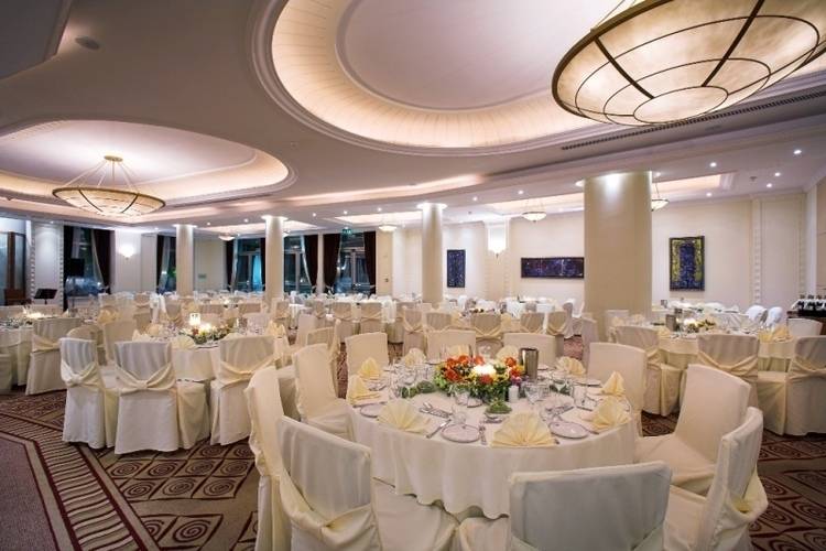 Ajax Hotel