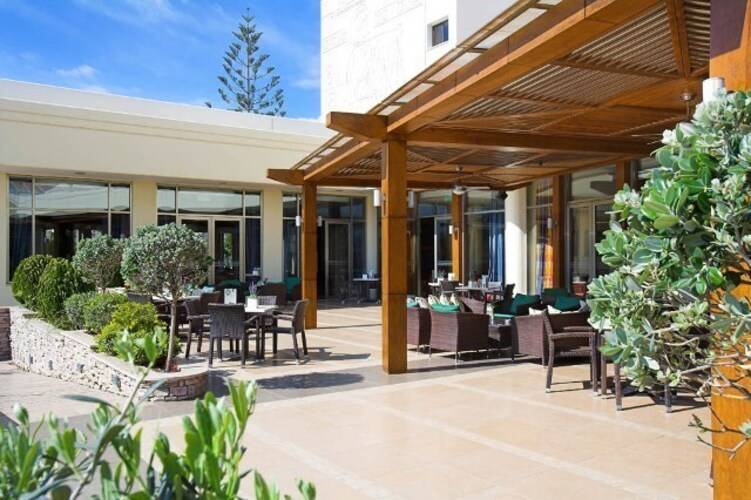 Ajax Hotel