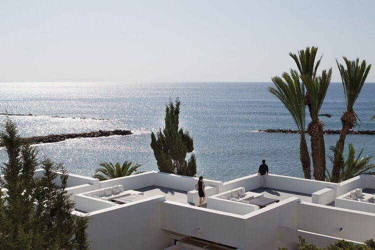 Almyra Hotel