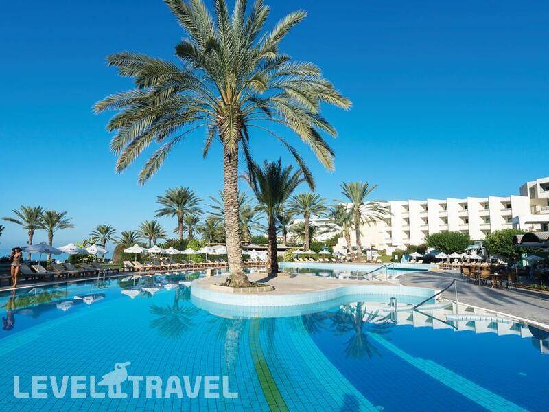 Фотография Constantinou Bros Athena Beach Hotel