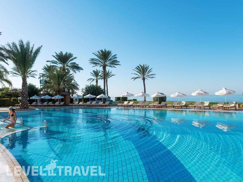 Фотография Constantinou Bros Athena Beach Hotel