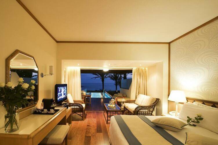 Constantinou Bros Athena Beach Hotel