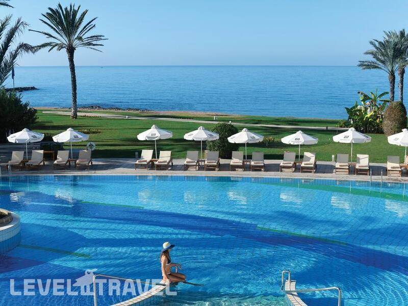 Фотография Constantinou Bros Athena Beach Hotel