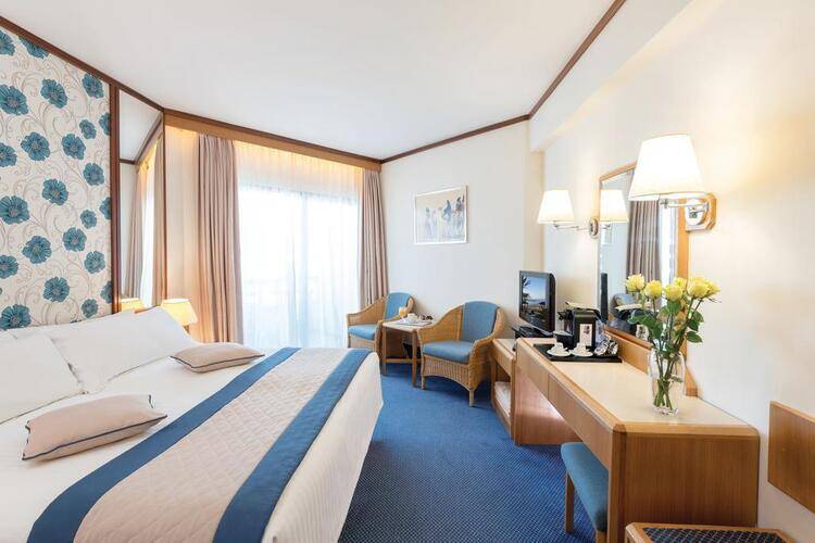 Constantinou Bros Athena Royal Beach Hotel (Adults Only 16+)