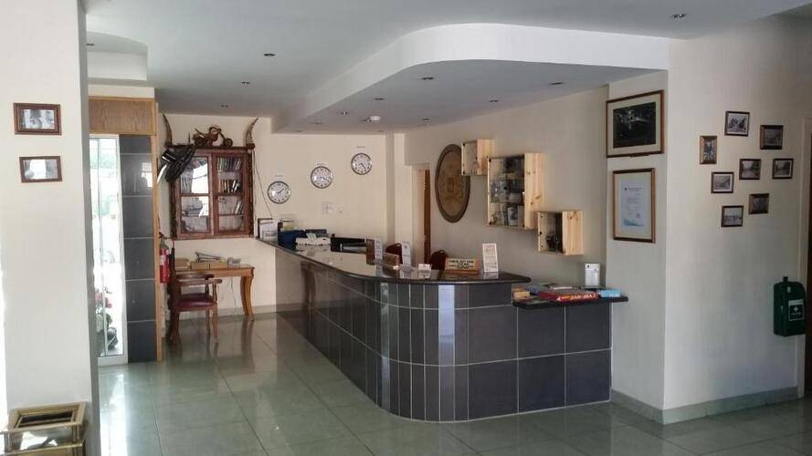 Moniatis Hotel