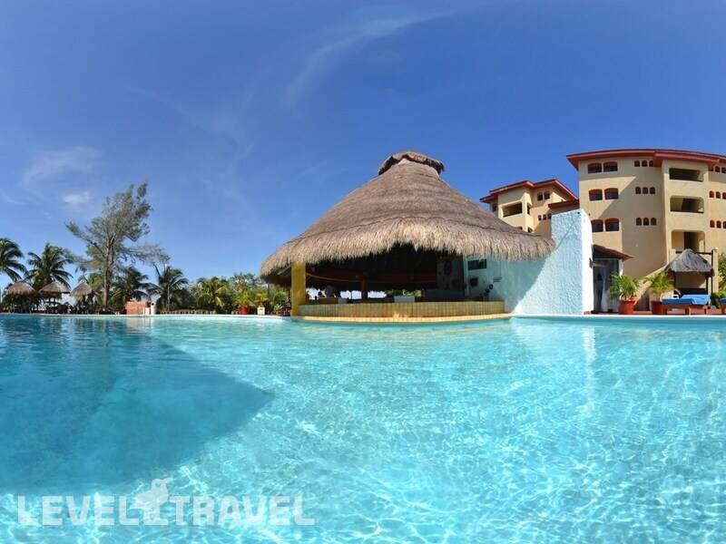 Фотография Cancun Clipper Club