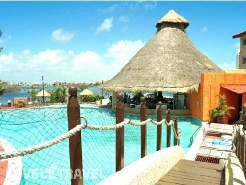 Фотография Cancun Clipper Club