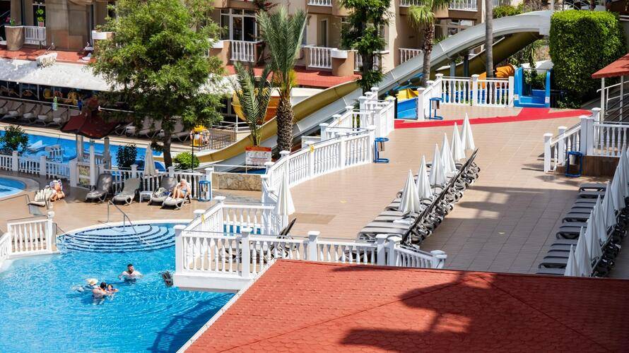 Club Paradiso Hotel & Resort