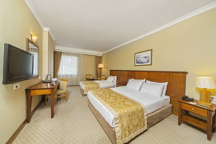Grand Oztanik Hotel
