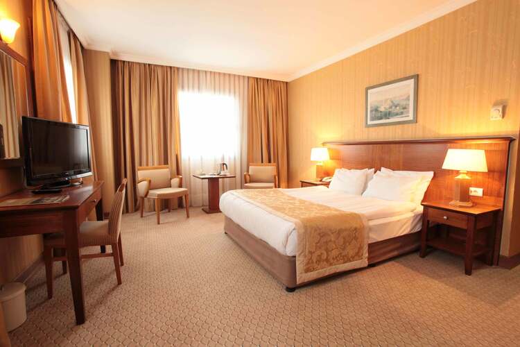 Grand Oztanik Hotel