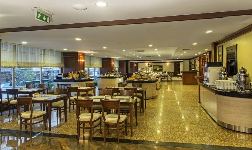 Grand Oztanik Hotel
