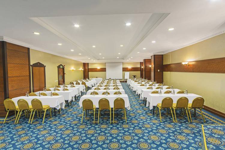 Grand Oztanik Hotel