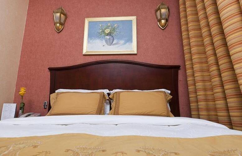 Rayan Hotel