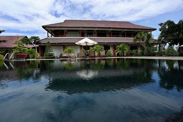 Aniise Villa Resort