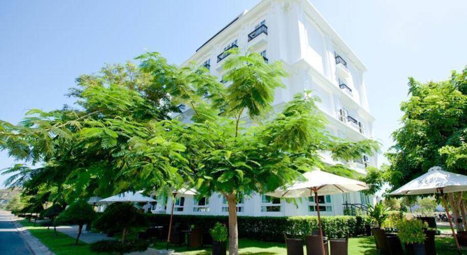 Paragon Villa Hotel