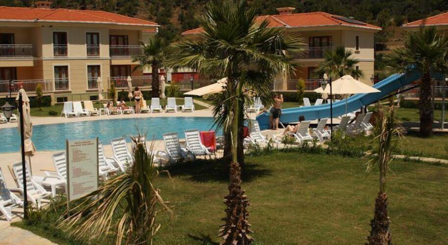 The One Club Hotel