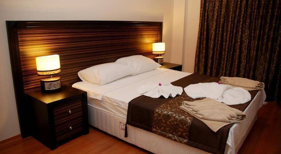 The One Club Hotel
