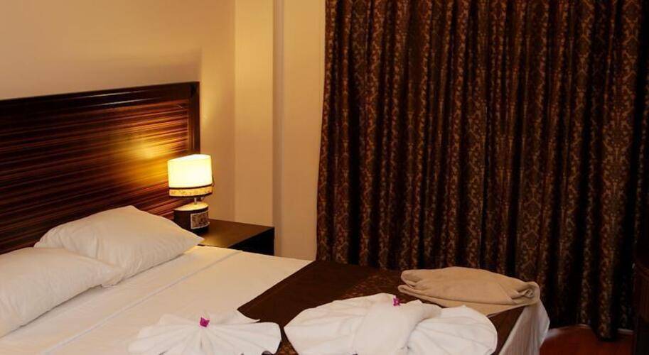The One Club Hotel