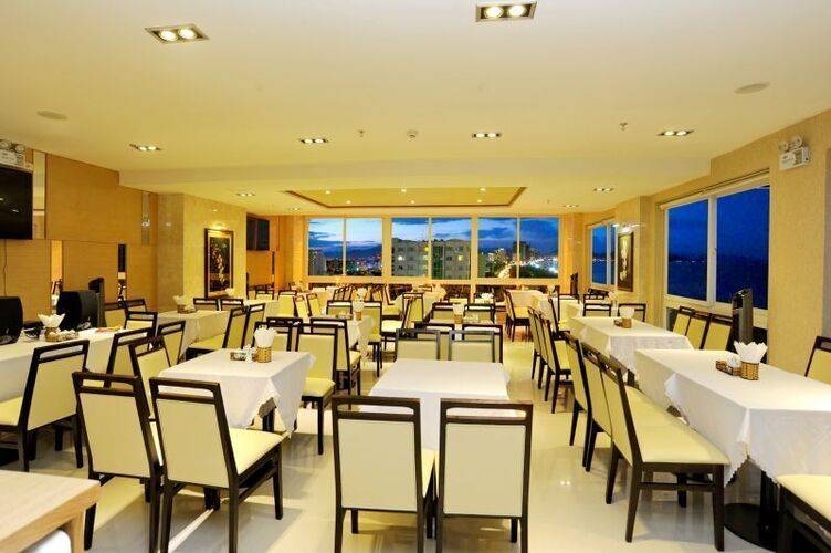 Dendro Hotel