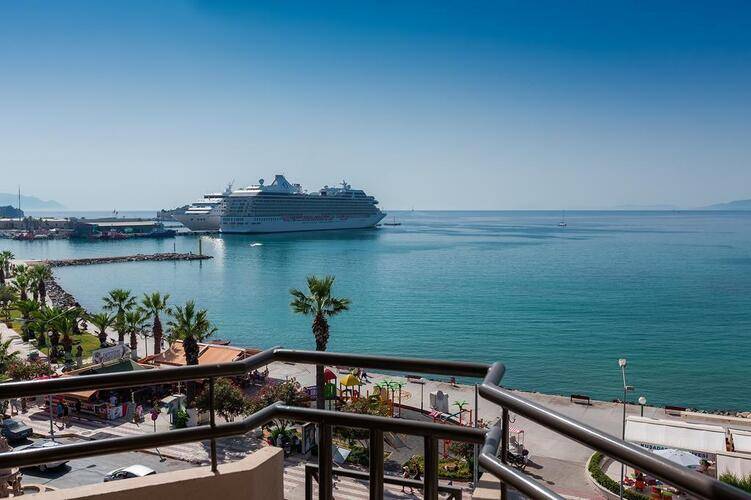 Derici Hotel