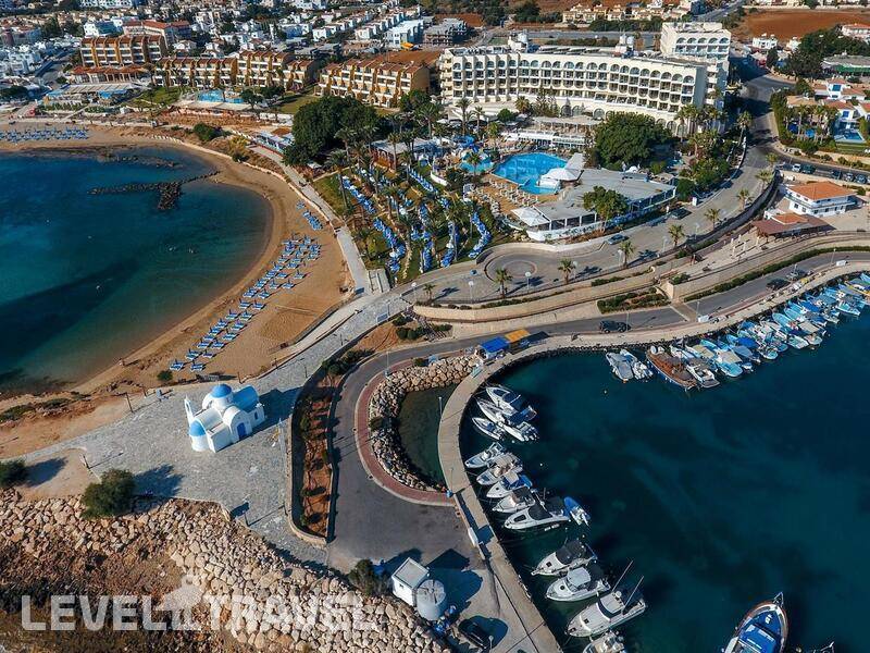 Фотография Golden Coast Beach Hotel