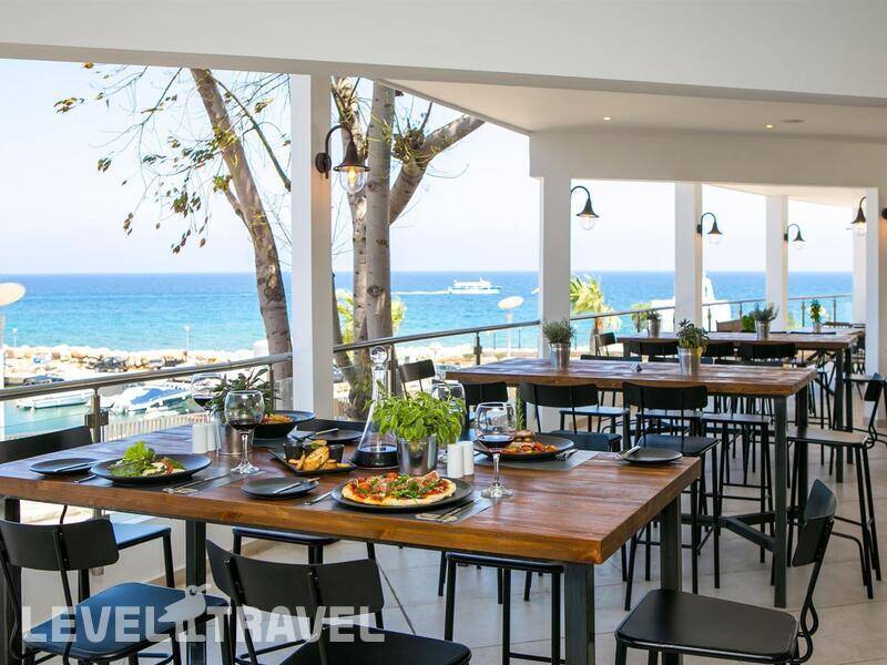 Фотография Golden Coast Beach Hotel