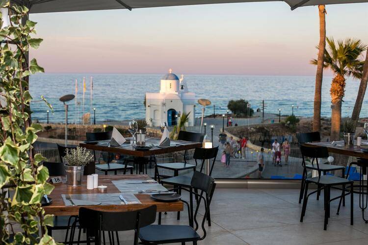 Golden Coast Beach Hotel
