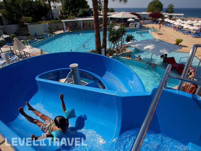 Фотография Golden Coast Beach Hotel