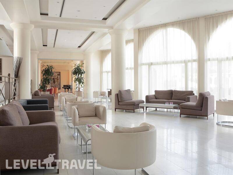 Фотография Golden Coast Beach Hotel