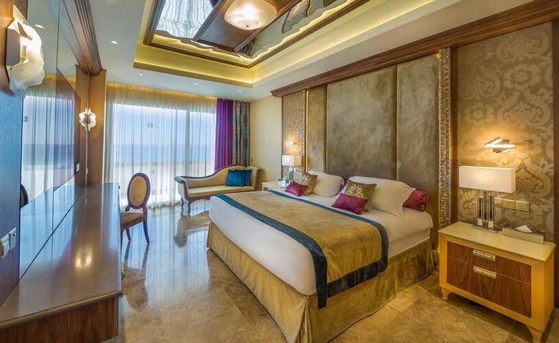 Adams Beach Hotel