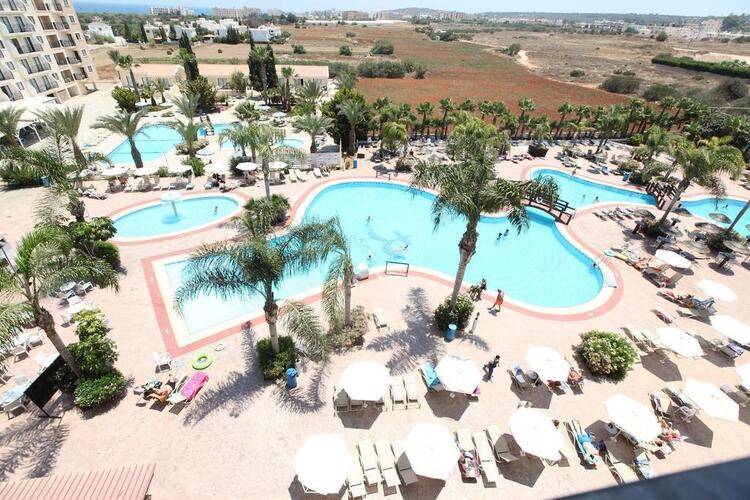Tsokkos Gardens