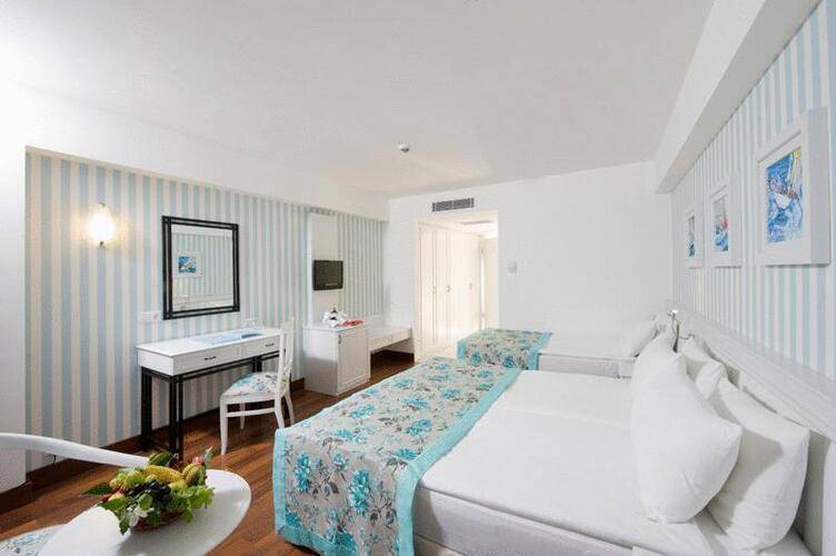 Monachus Hotel & Spa